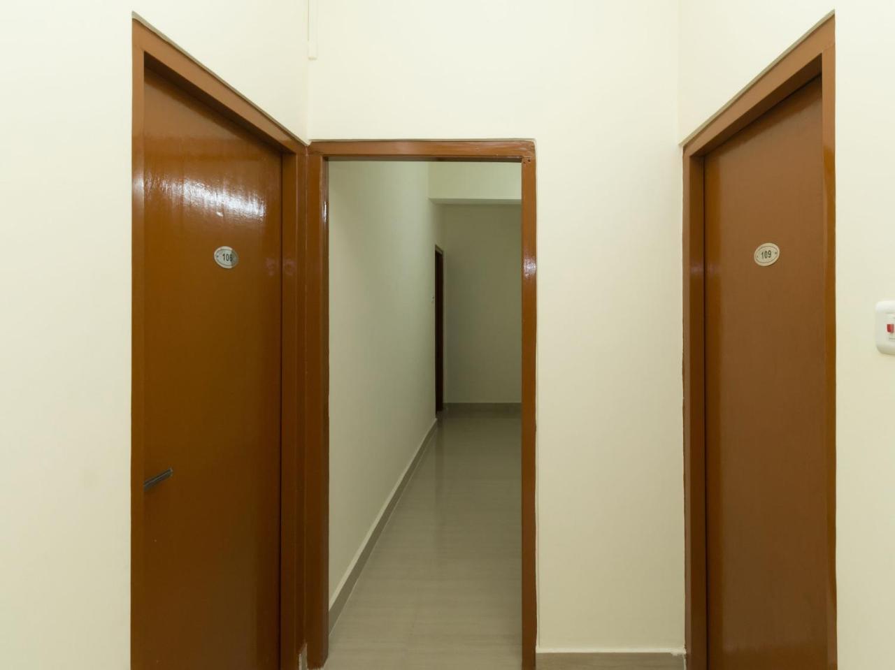 Hotel Travellers Inn Shillong Eksteriør billede